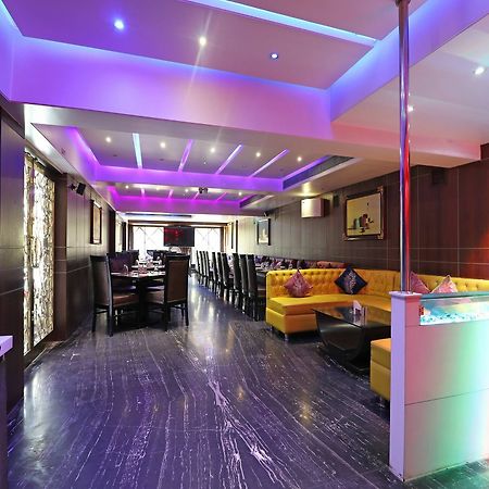Hotel Dayal International, Джамшедпур Екстериор снимка