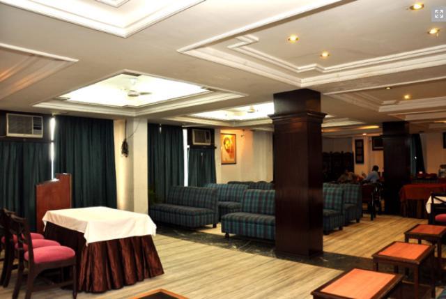Hotel Dayal International, Джамшедпур Екстериор снимка