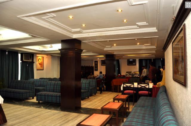 Hotel Dayal International, Джамшедпур Екстериор снимка