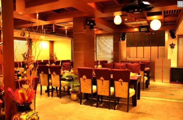 Hotel Dayal International, Джамшедпур Екстериор снимка