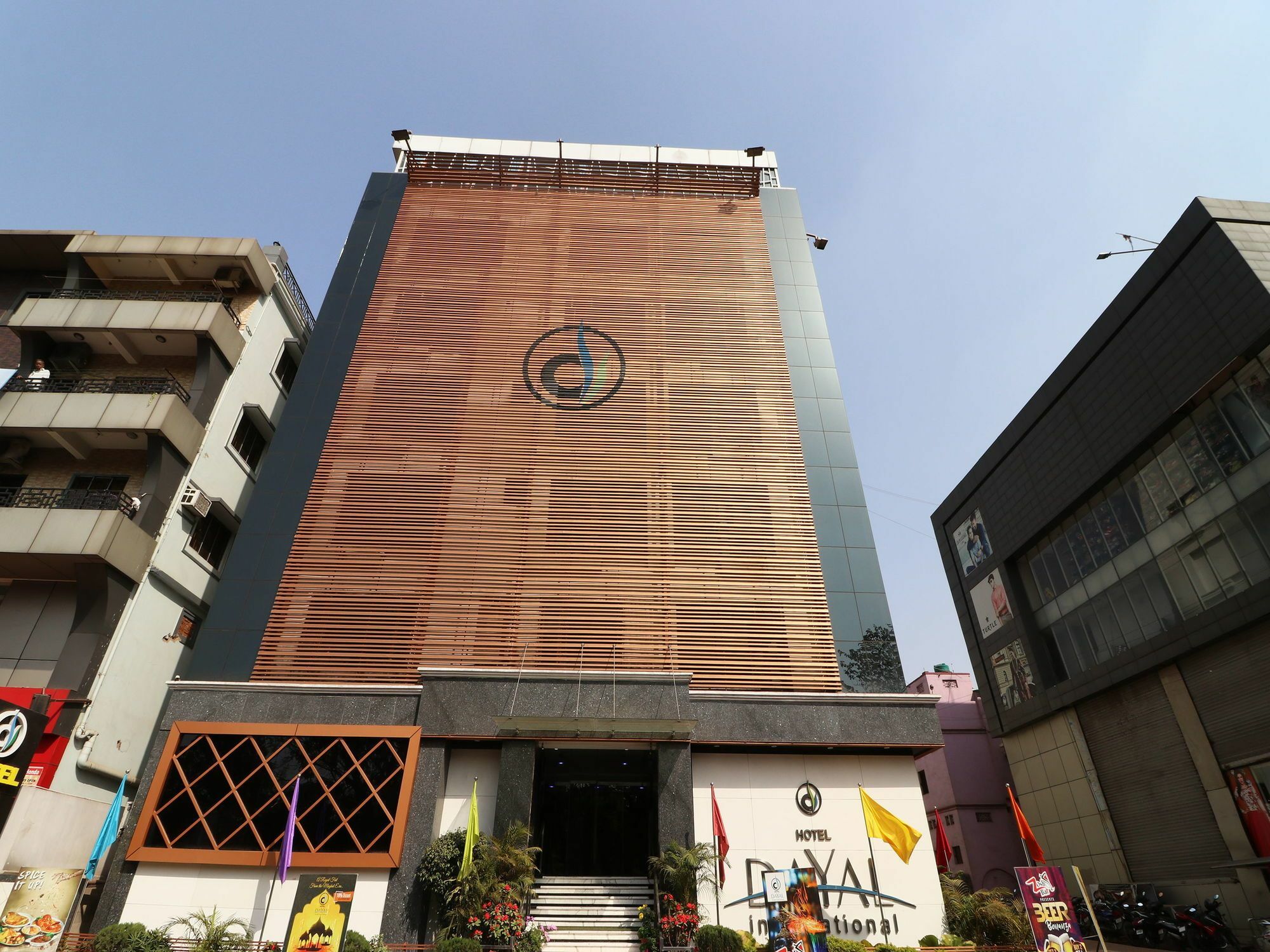 Hotel Dayal International, Джамшедпур Екстериор снимка